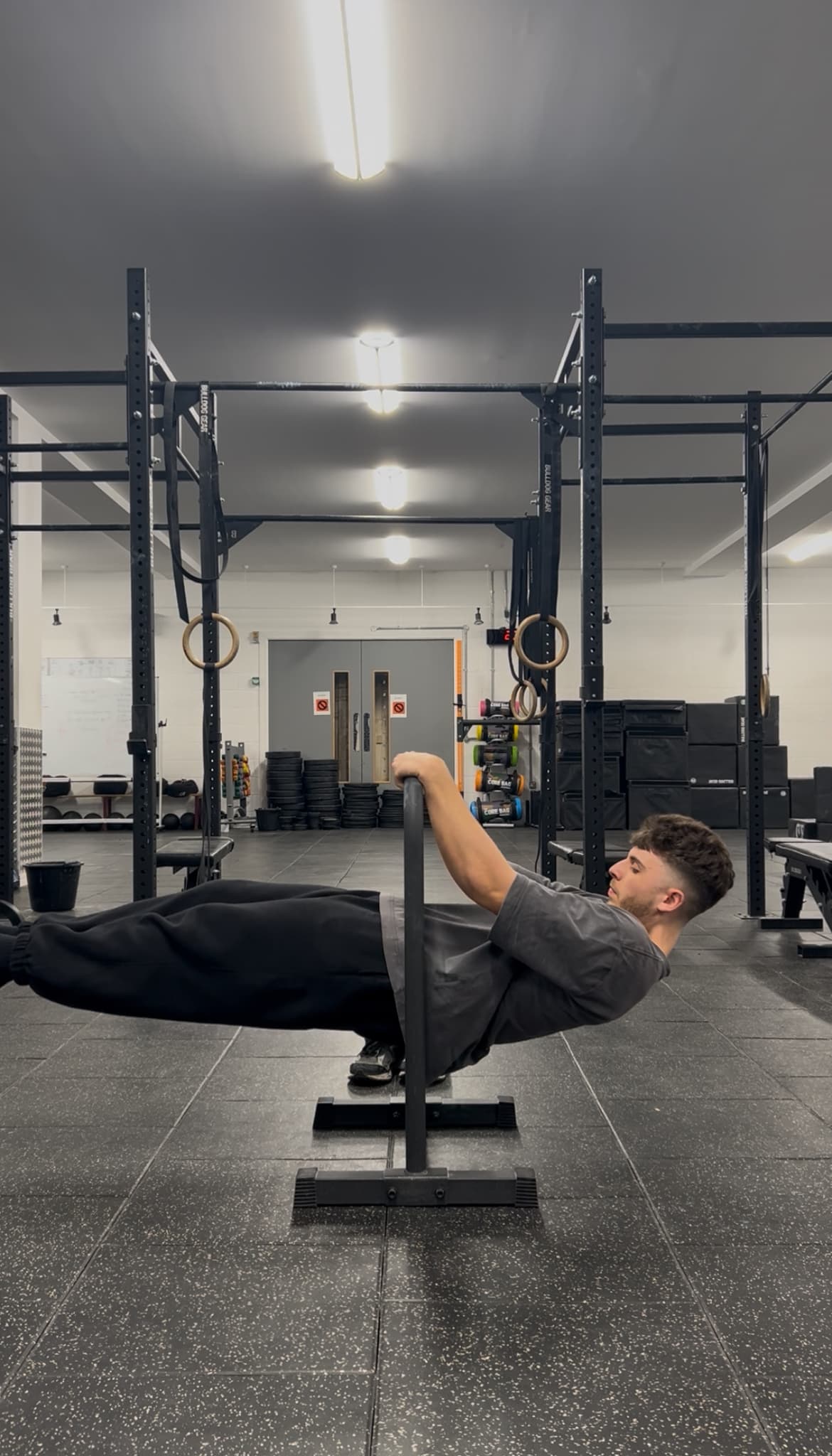 Portrait of Joshua, calisthenics coach and national-level weighted calisthenics competitor